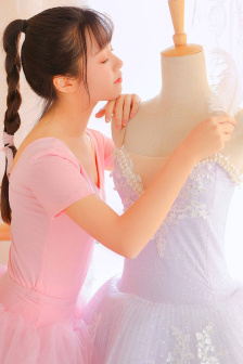 《女教师2hd》
